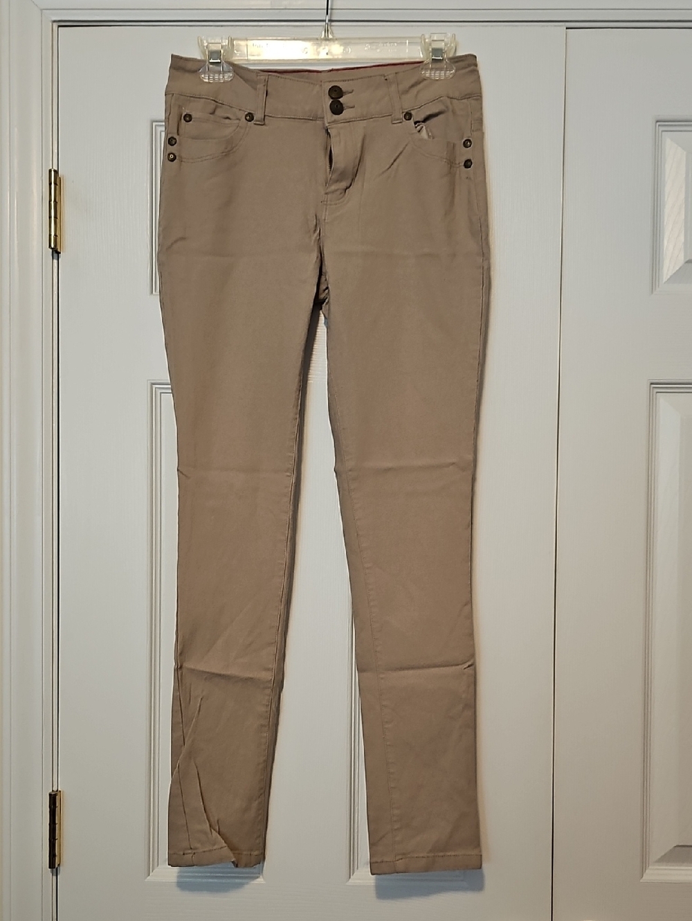 Sabrina Lauren Women’s Skinny Pants in Taupe